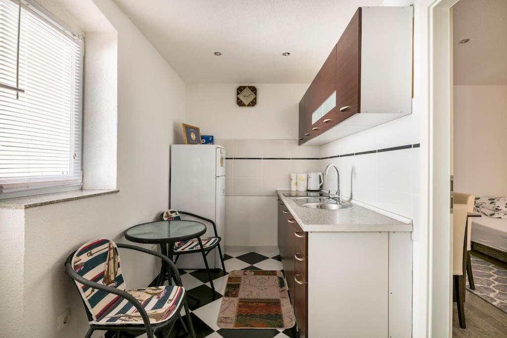 شيبينيك Studio Apartment Grgic المظهر الخارجي الصورة
