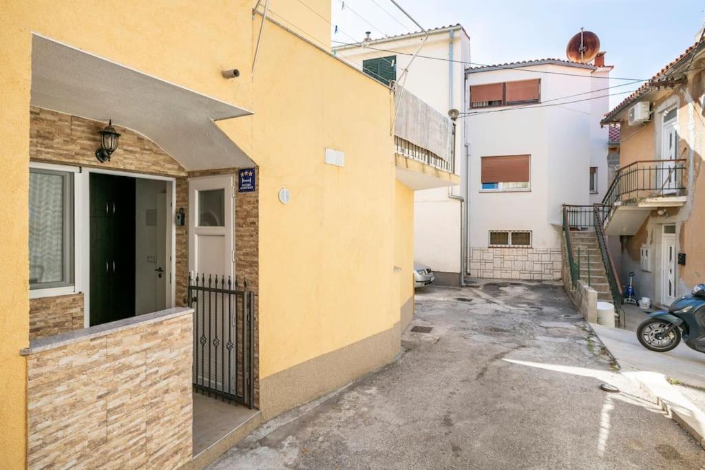 شيبينيك Studio Apartment Grgic المظهر الخارجي الصورة